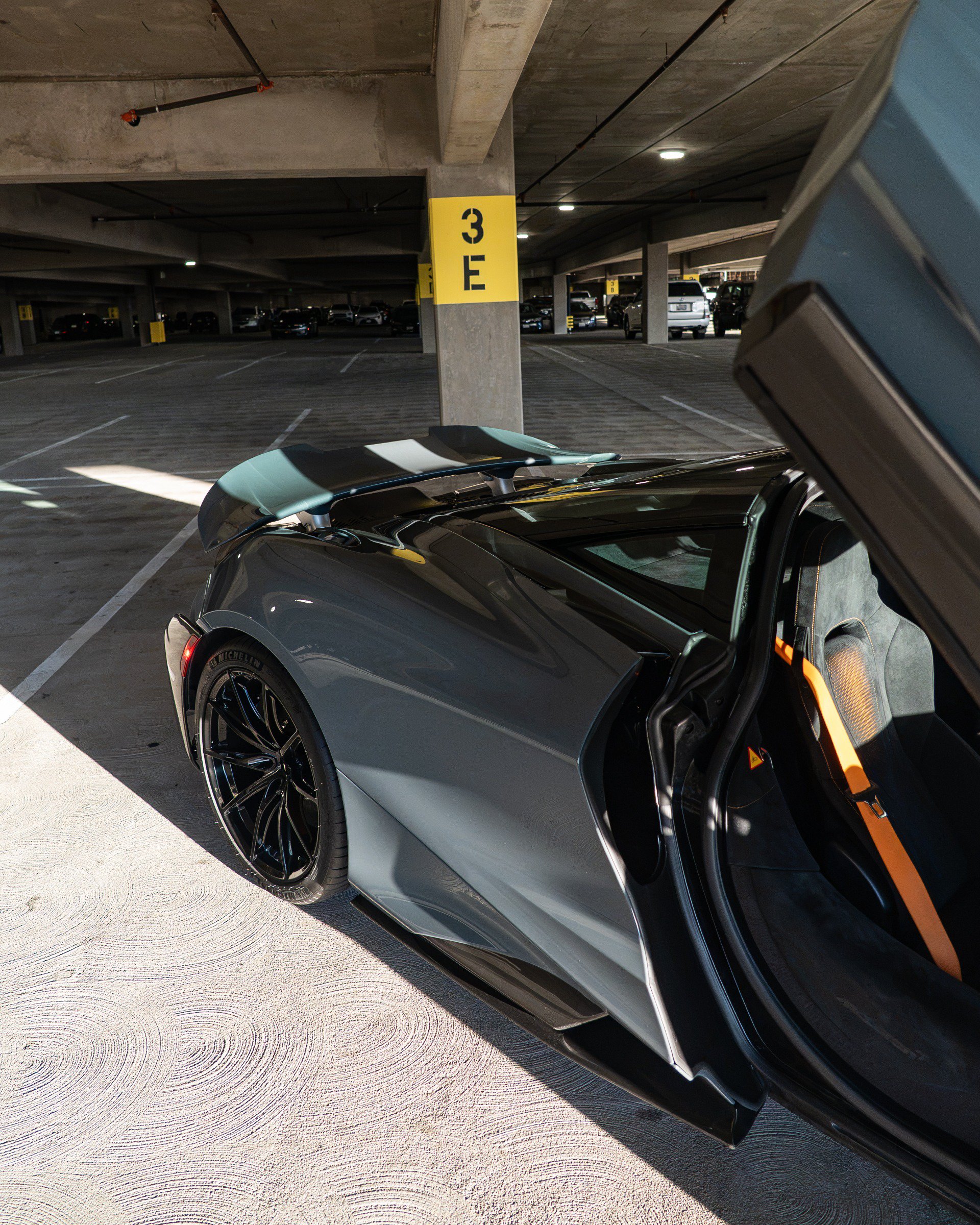 Used 2021 McLaren 765LT photo 24