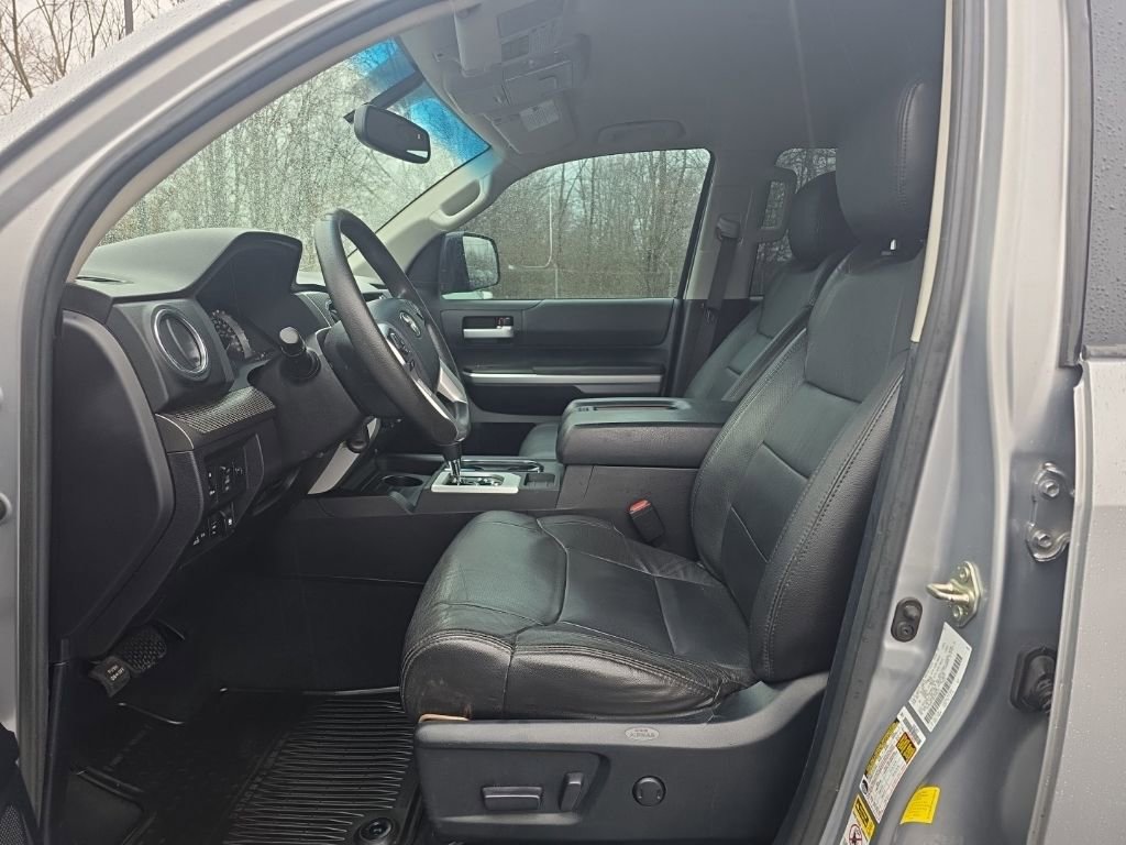 2015 Toyota Tundra SR5