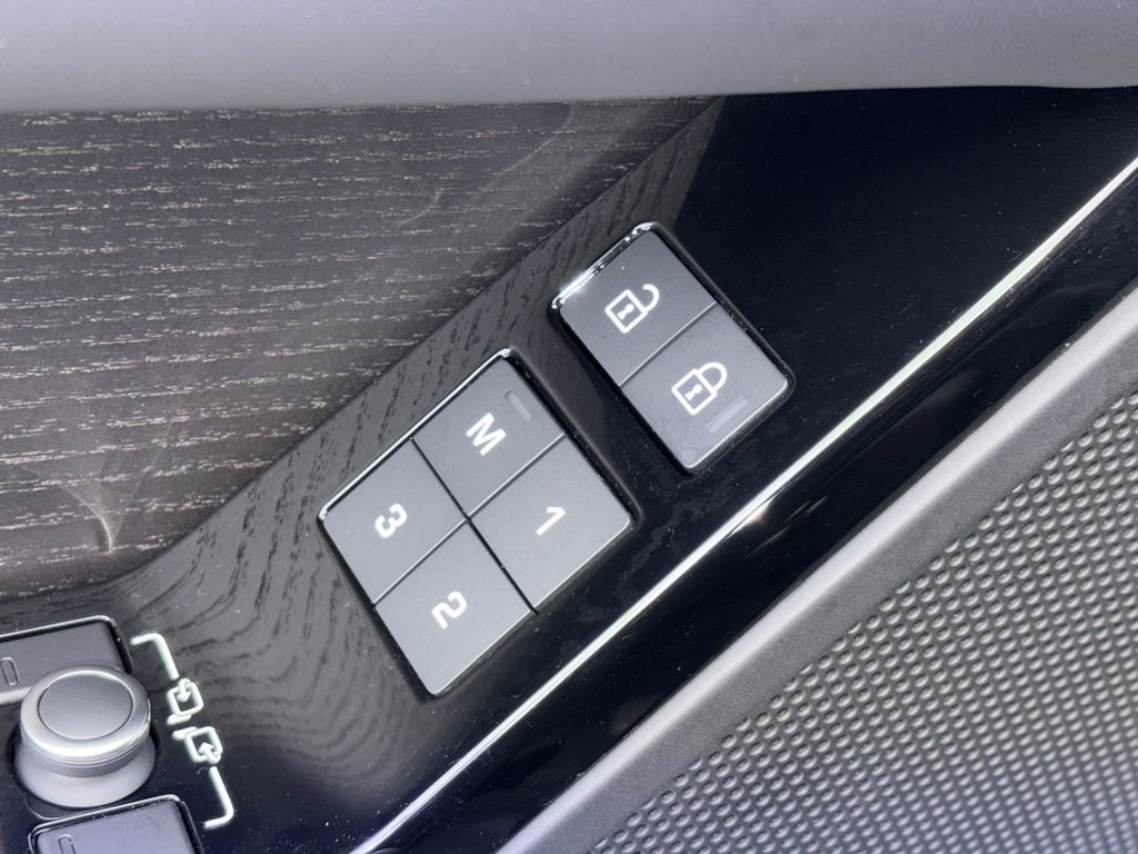 2024 Land Rover Range Rover Velar Dynamic HSE