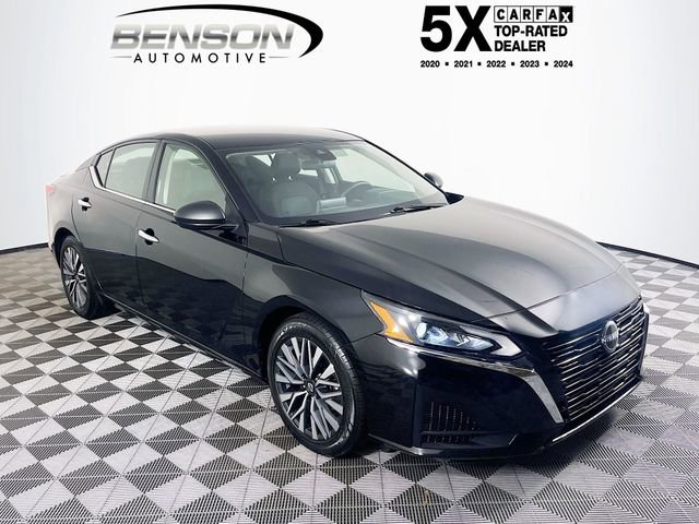 Used 2024 Nissan Altima 2.5 SV
