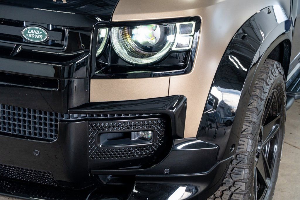 2025 Land Rover Defender 110 X