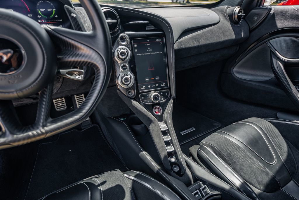 Used 2021 McLaren 720S Performance photo 27