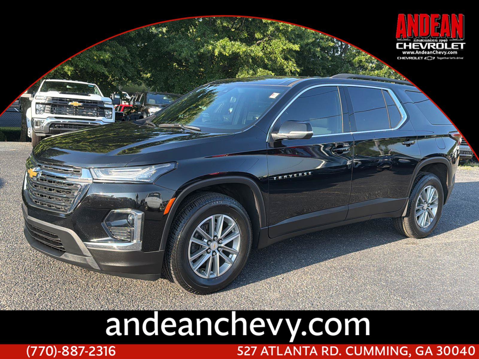 Used 2023 Chevrolet Traverse LT