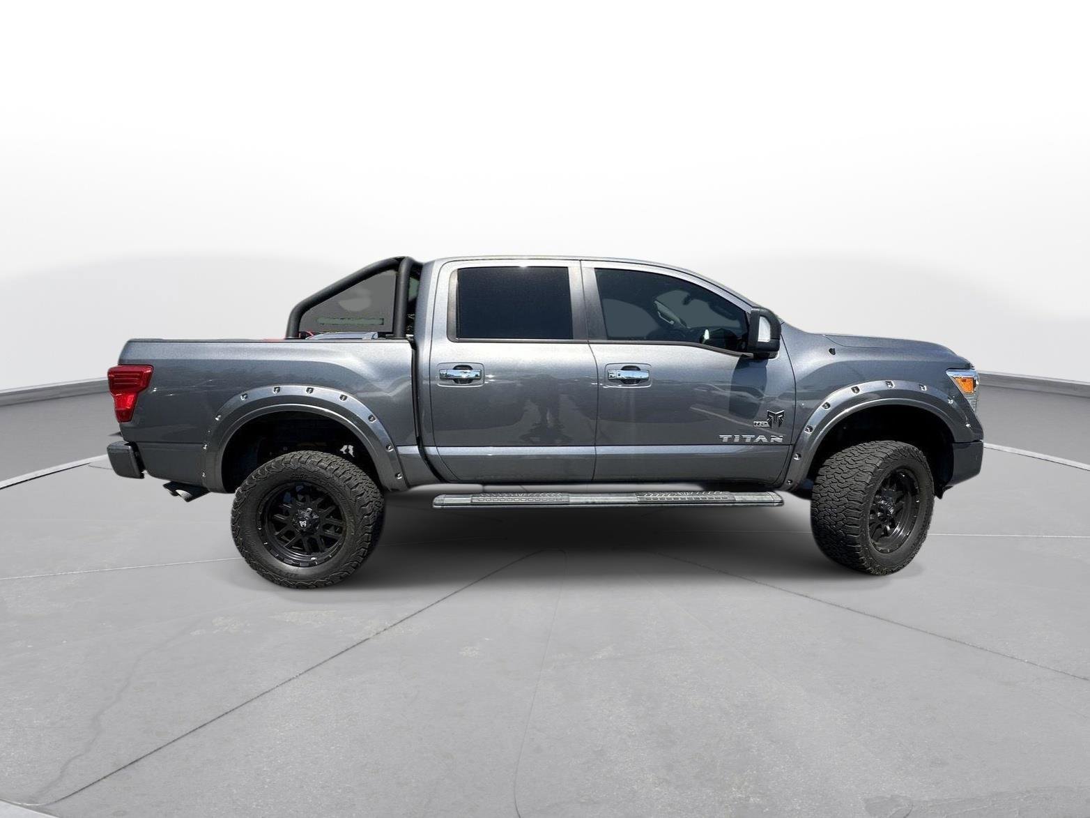 2021 Nissan Titan SV