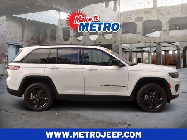 Used 2023 Jeep Grand Cherokee Altitude