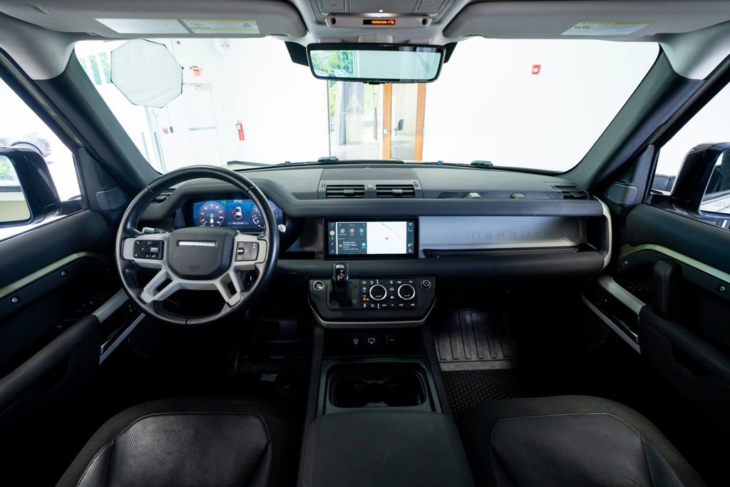 2020 Land Rover Defender 110 SE