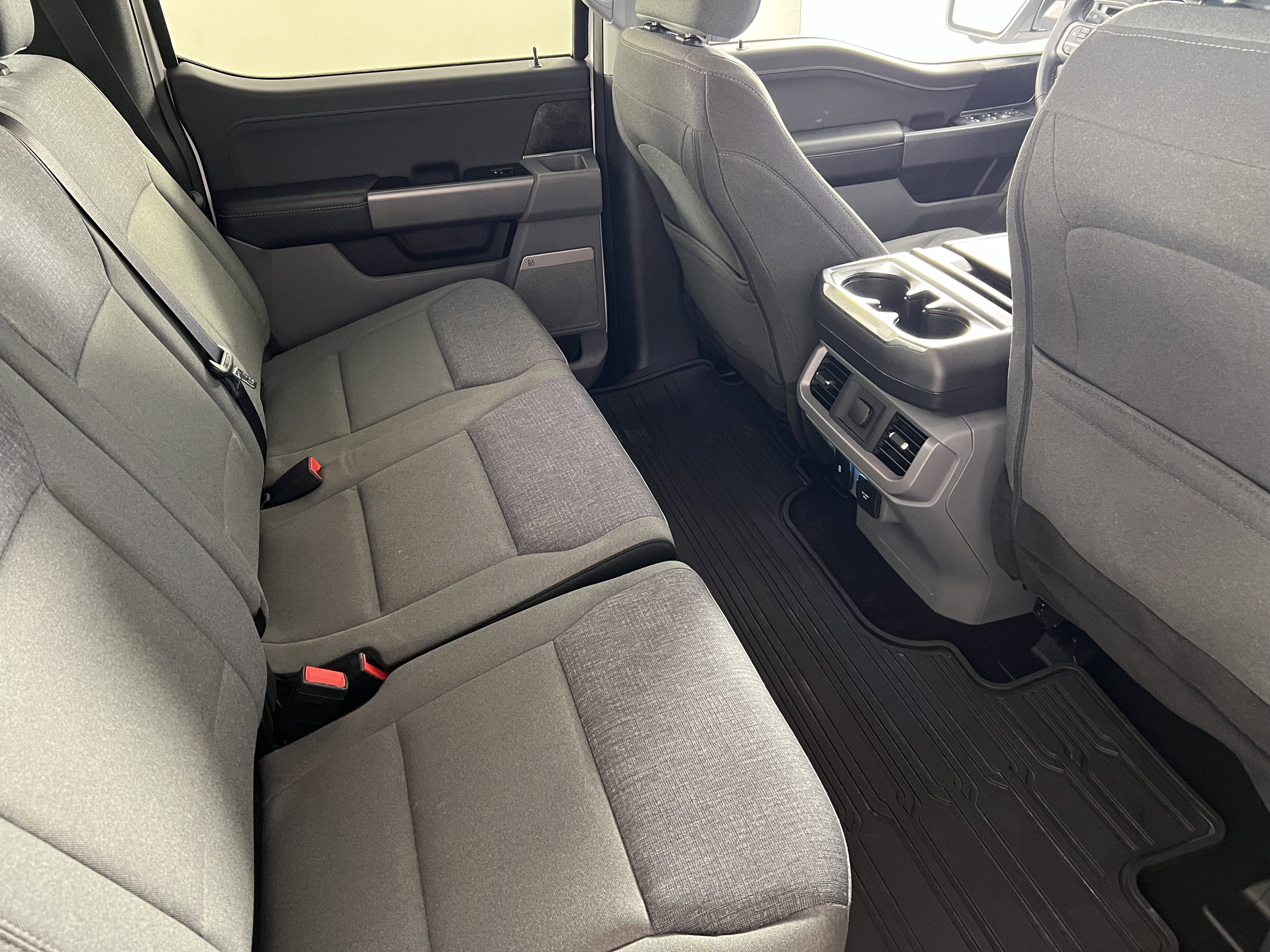 2024 Ford F150 Lightning Flash