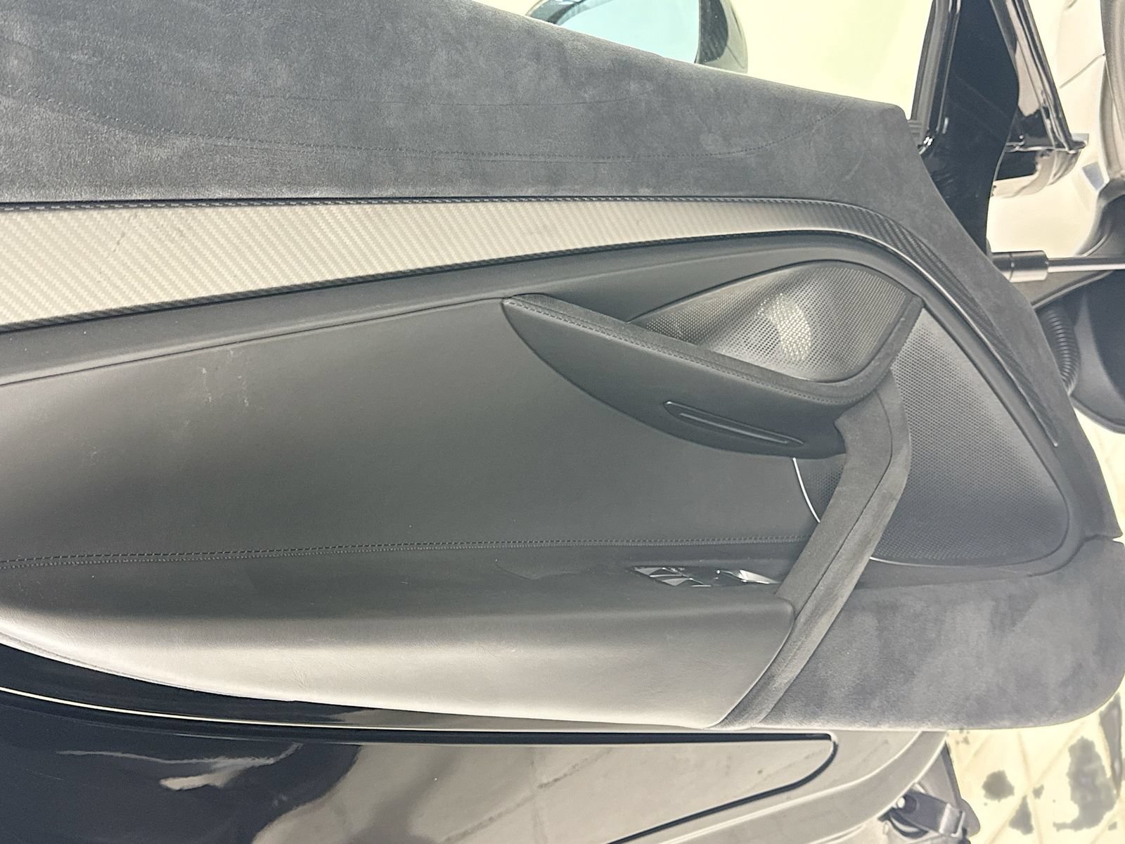 Used 2024 McLaren 750S photo 15