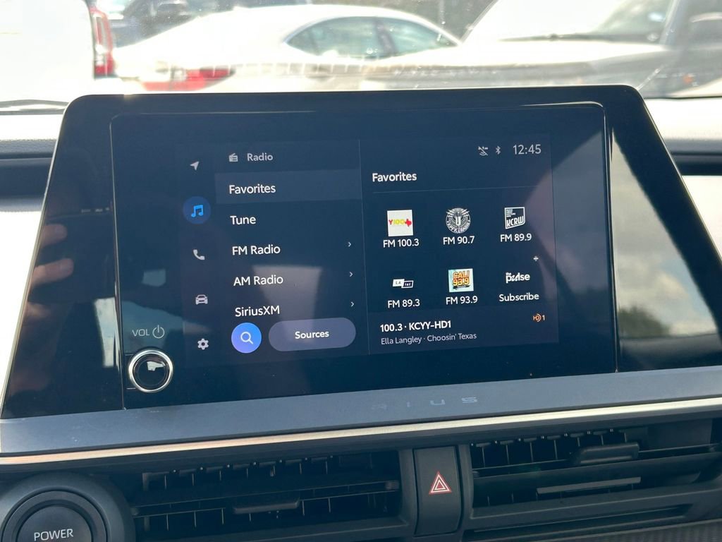 2025 Toyota Prius XLE