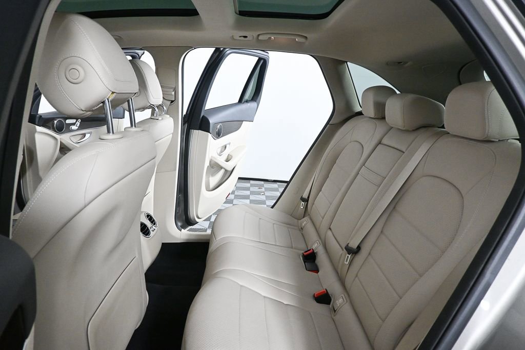 2022 Mercedes-Benz GLC 300