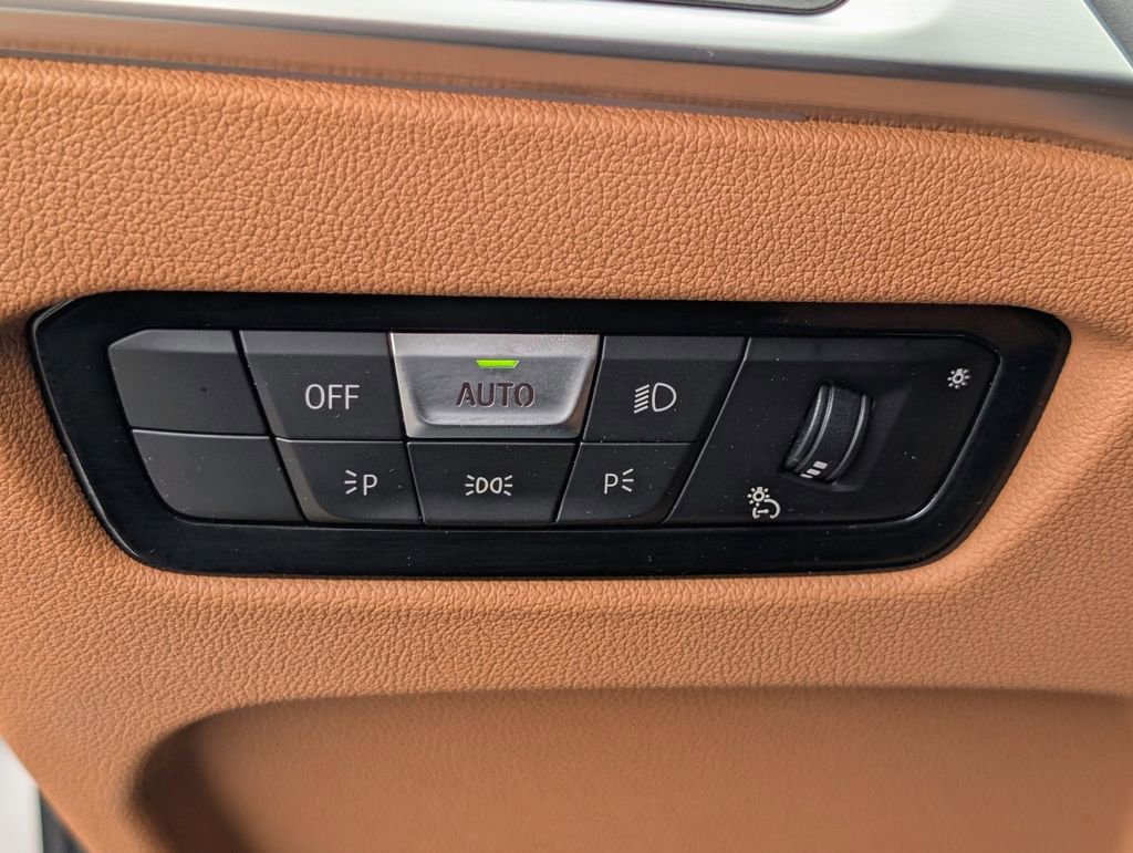 2023 BMW 330i xDrive Sedan