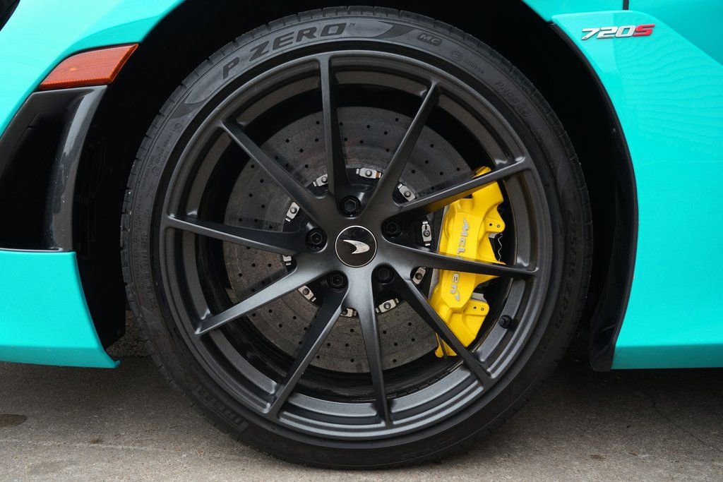 Used 2022 McLaren 720S Performance photo 34