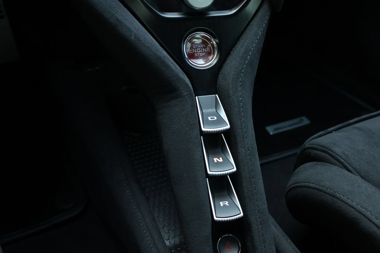 Used 2024 McLaren 750S Spider photo 24