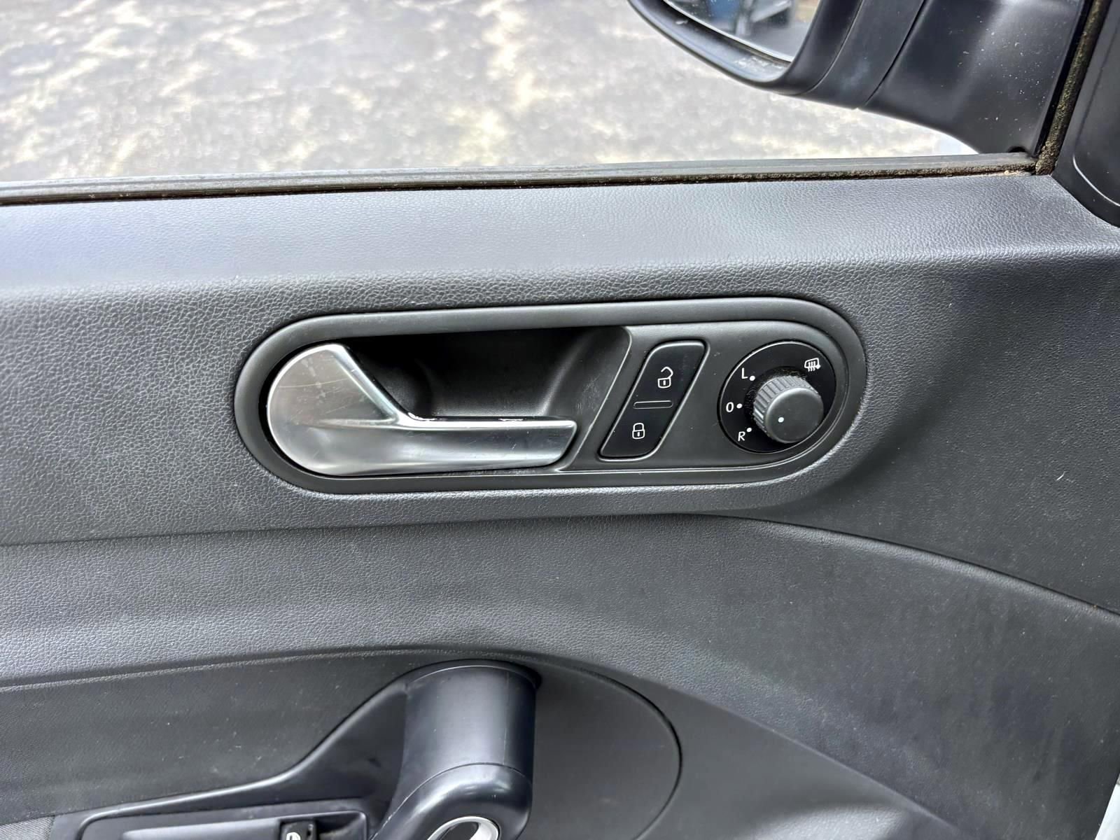 2014 Volkswagen Beetle 2.5