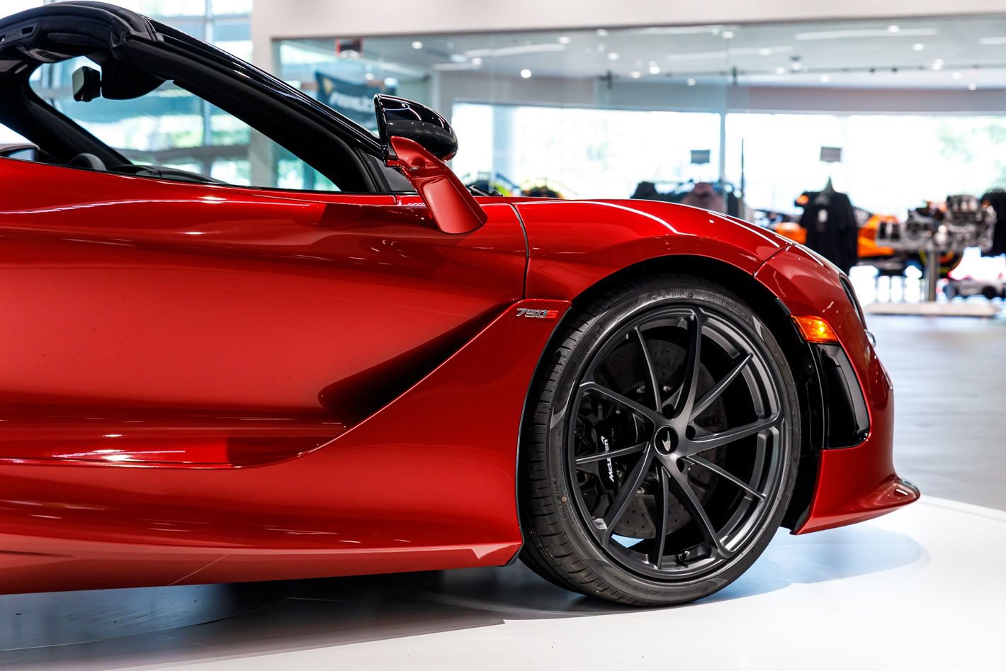 Used 2027 McLaren 750S Spider photo 38
