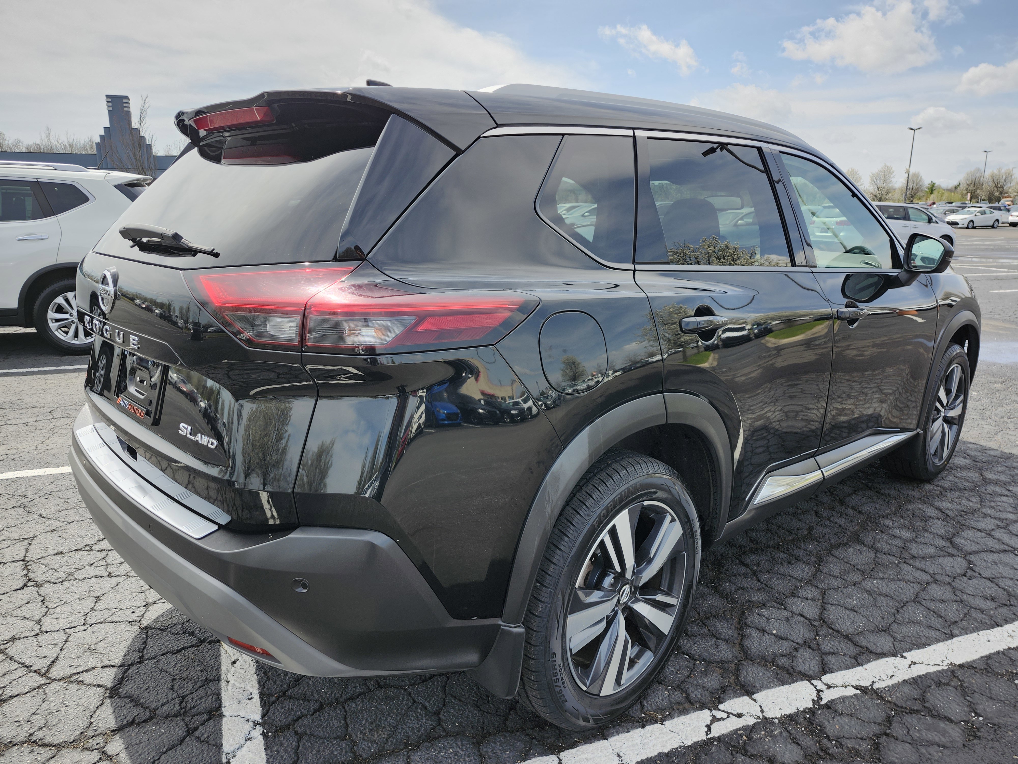 2021 Nissan Rogue SL