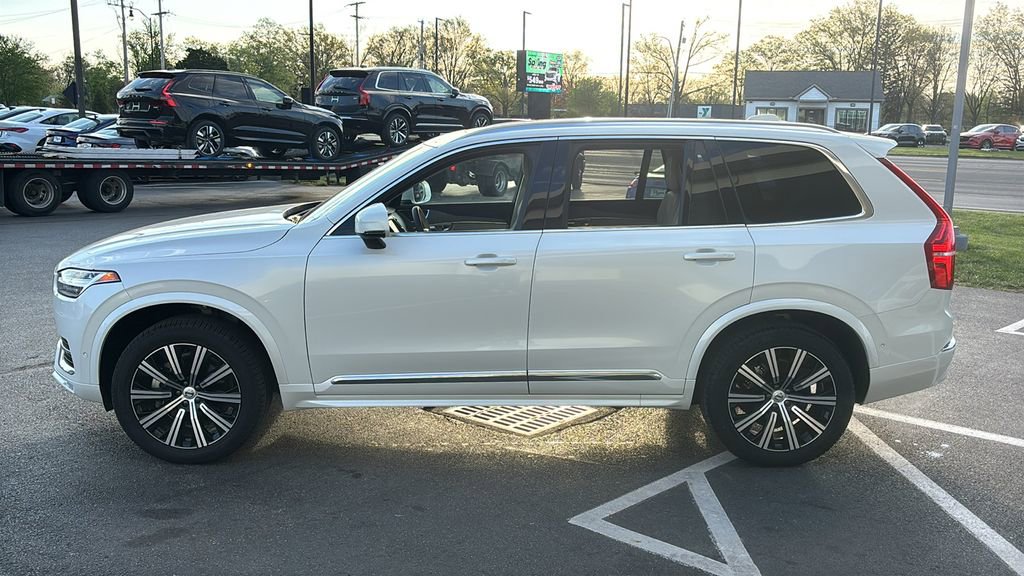2025 Volvo Xc90 B6 Plus
