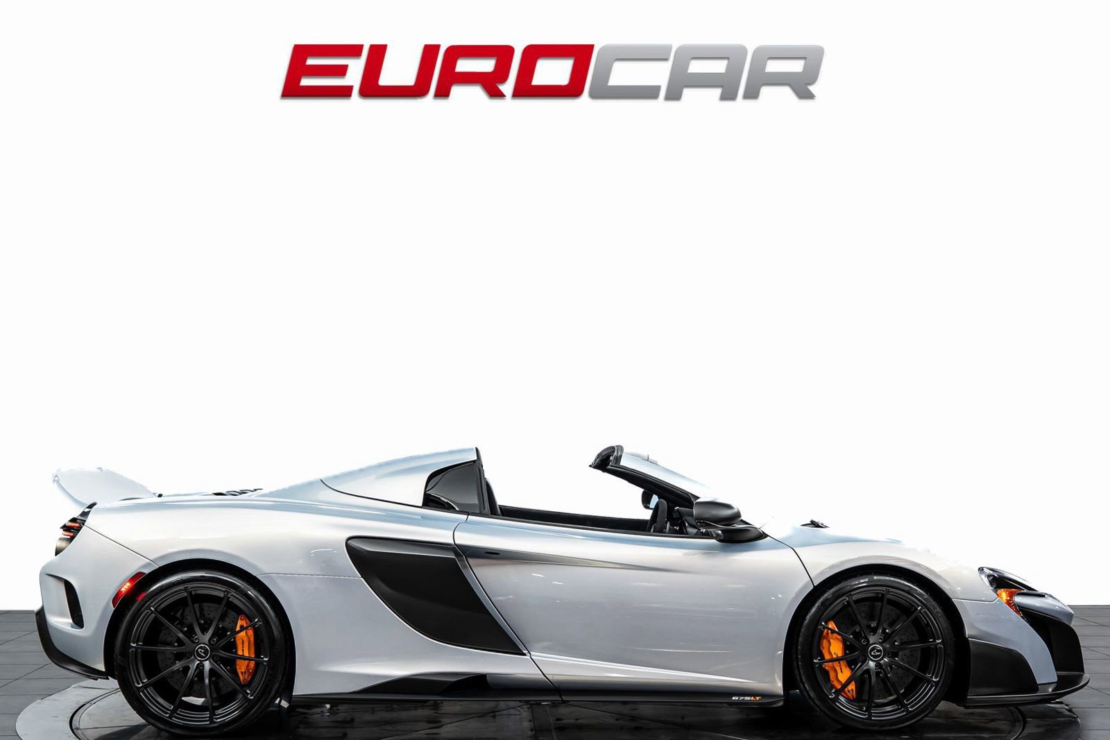 Used 2016 McLaren 675LT Spider photo 7