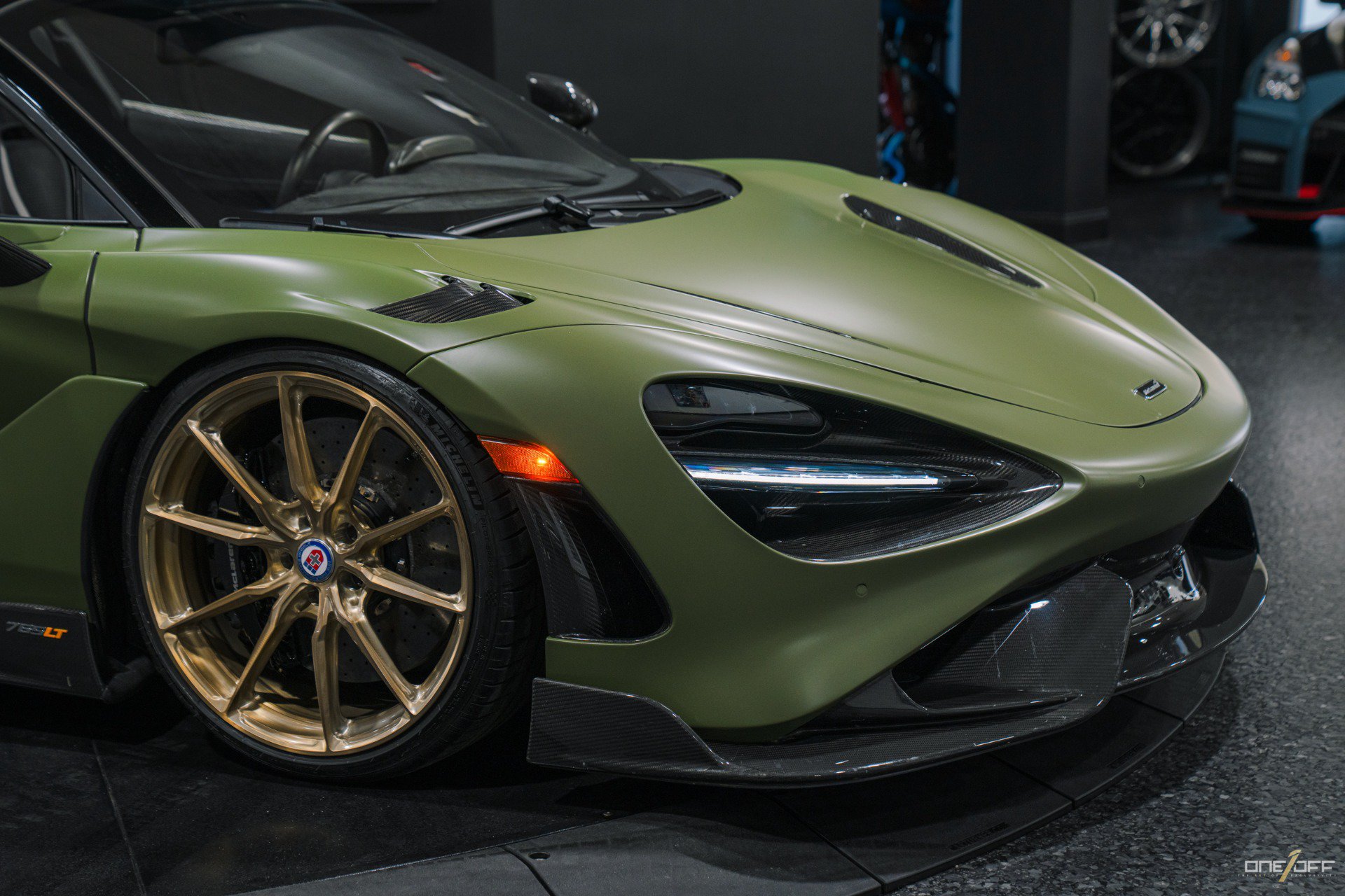 Used 2022 McLaren 765LT photo 24