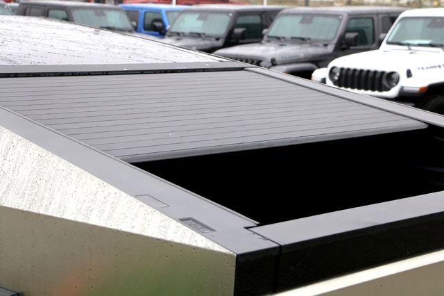 2024 Tesla Cybertruck AWD Crew Cab