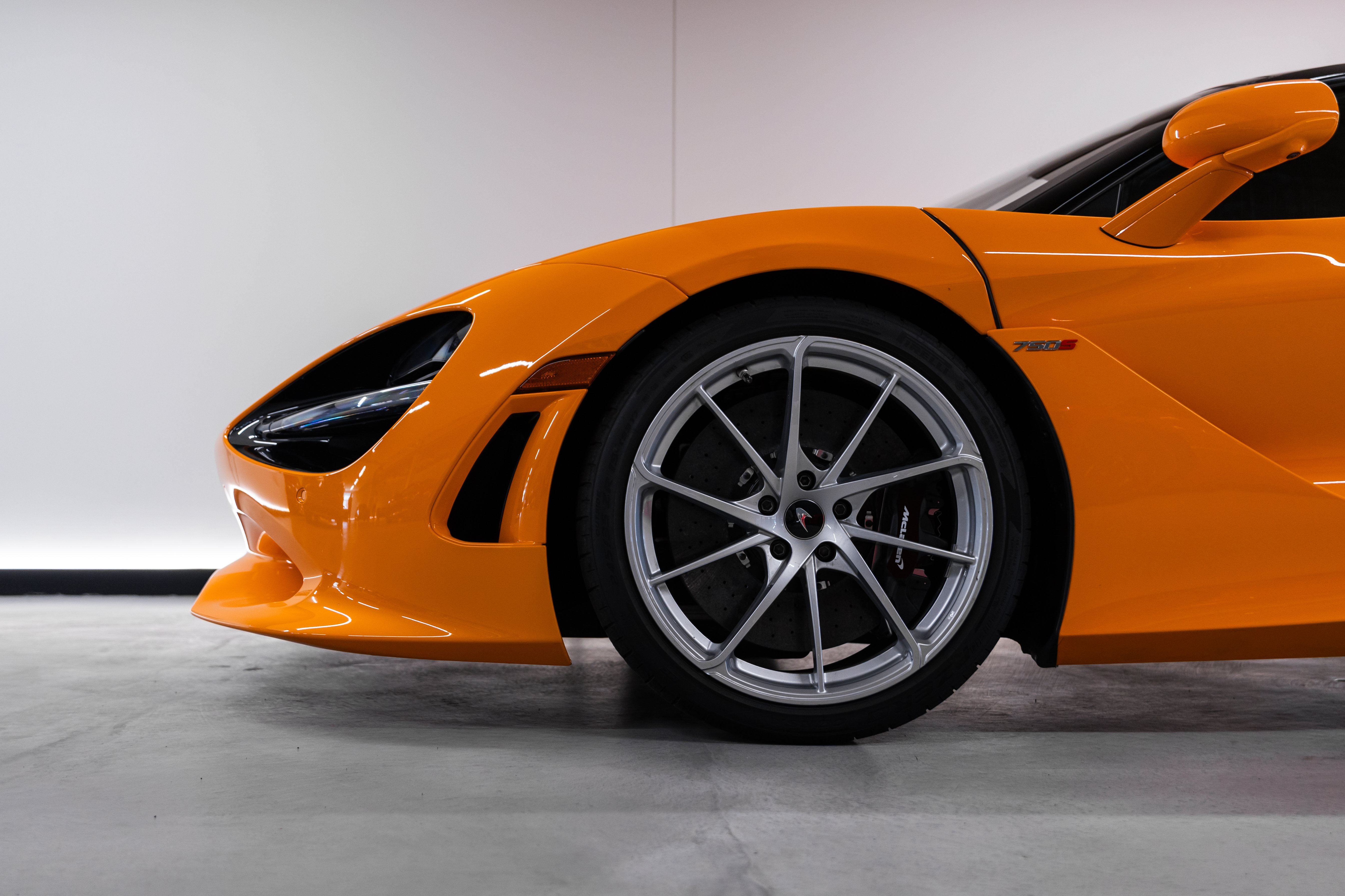 New 2025 McLaren 750S photo 30