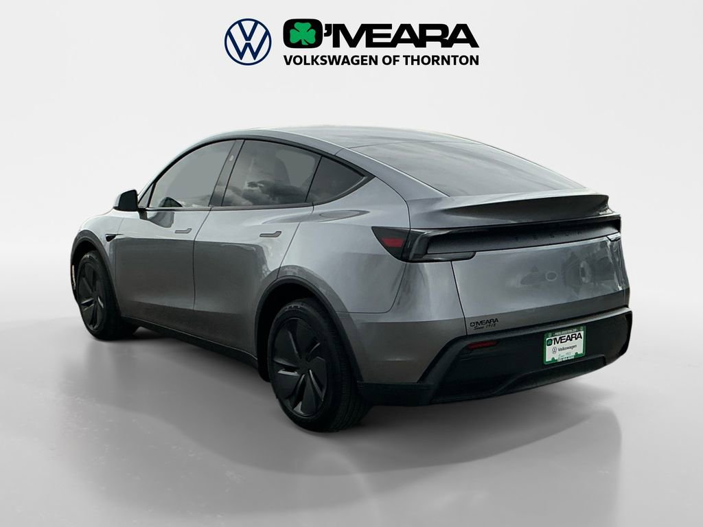 2026 Tesla Model Y 2WD