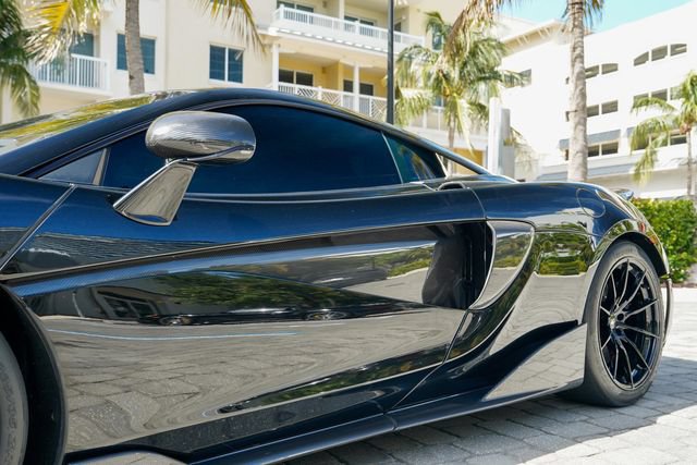 Used 2019 McLaren 600LT photo 11
