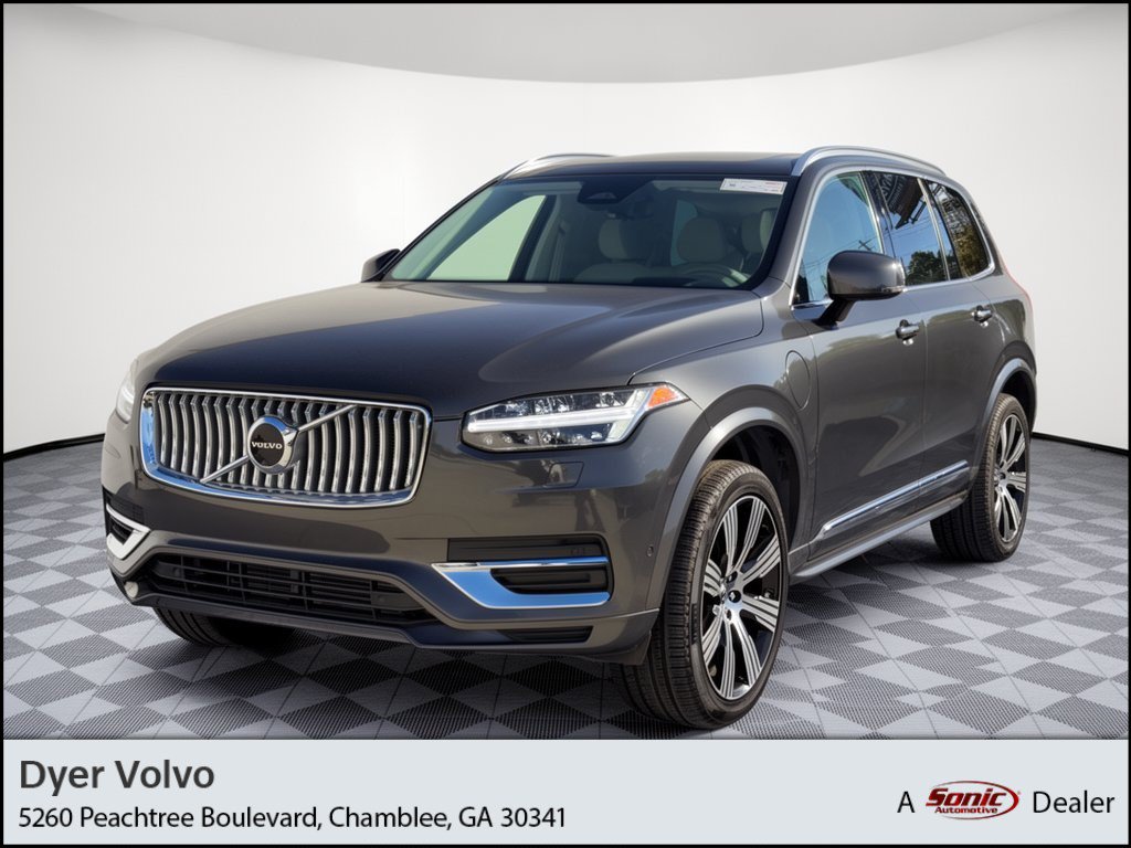 Certified 2025 Volvo XC90 T8 Ultra w/ Lounge Package