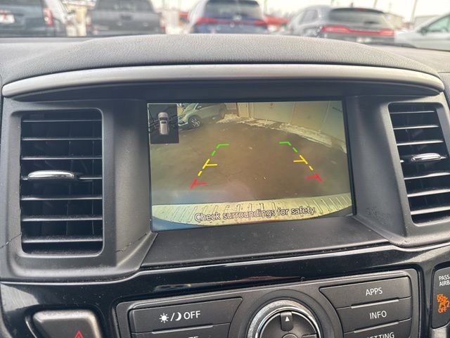 2020 Nissan Pathfinder S