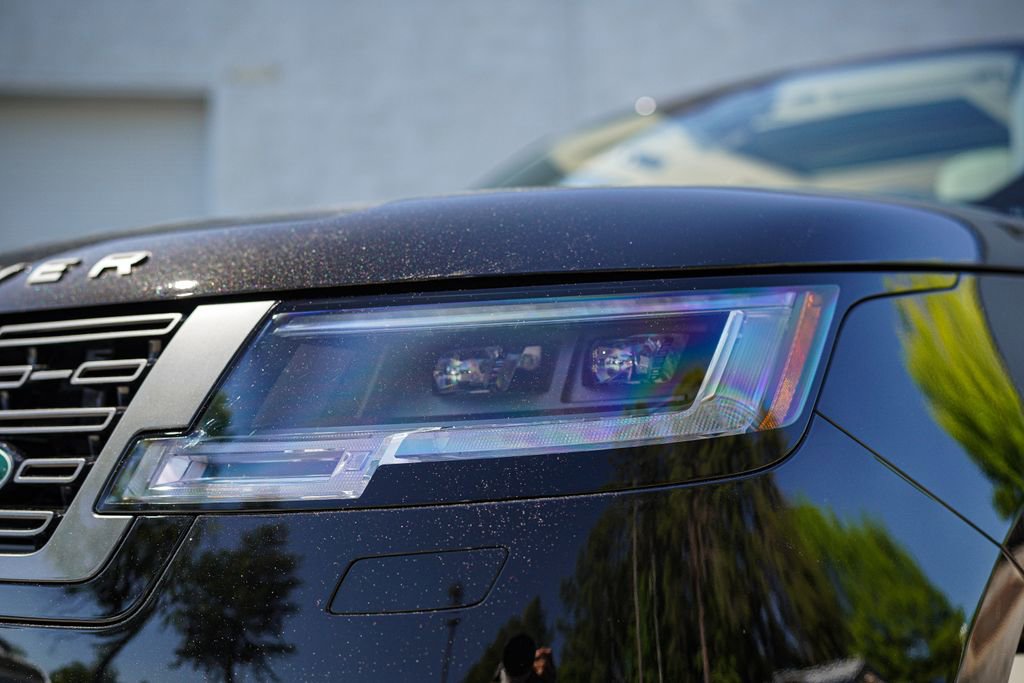2025 Land Rover Range Rover SE