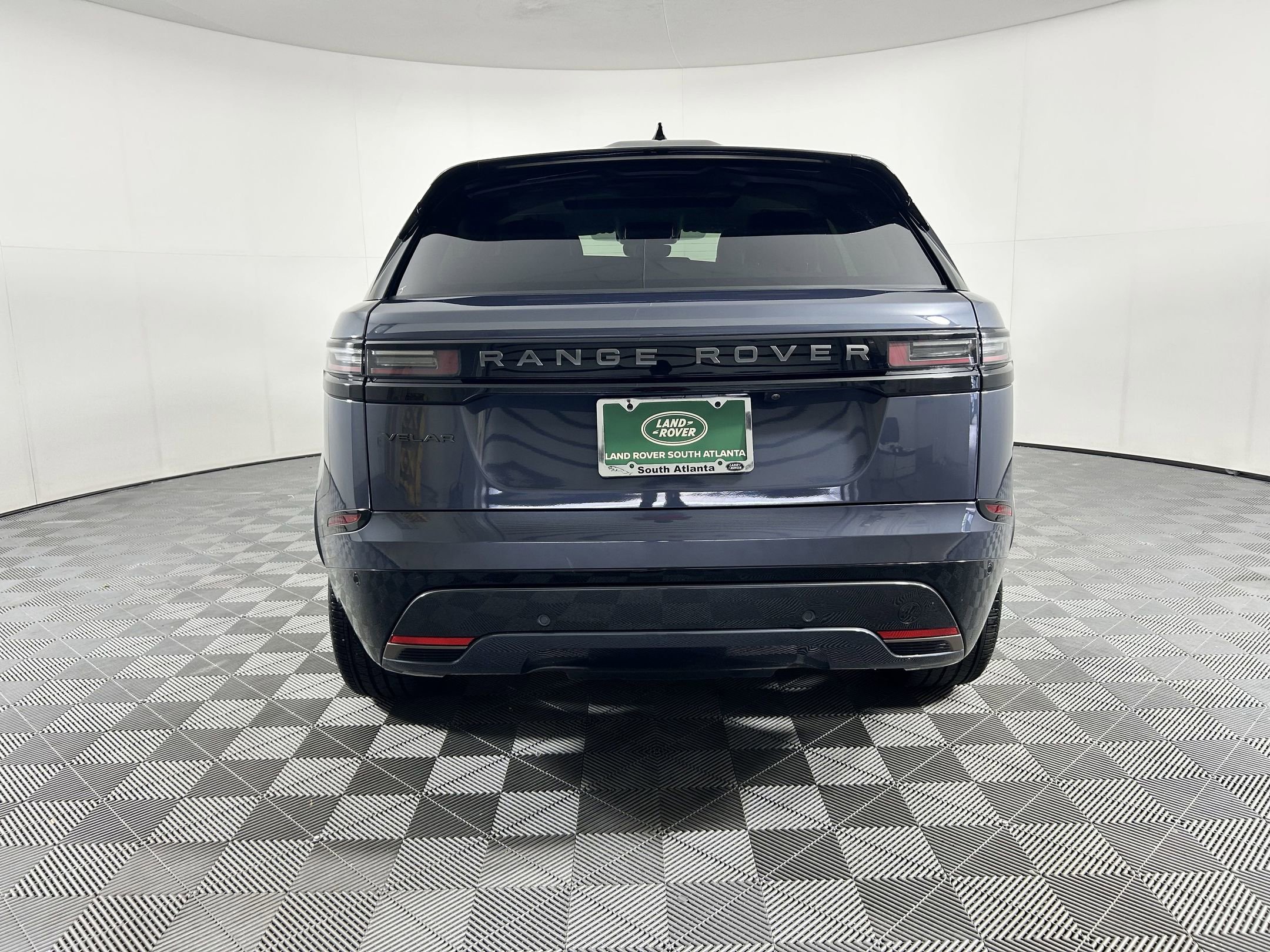 2025 Land Rover Range Rover Velar Dynamic SE