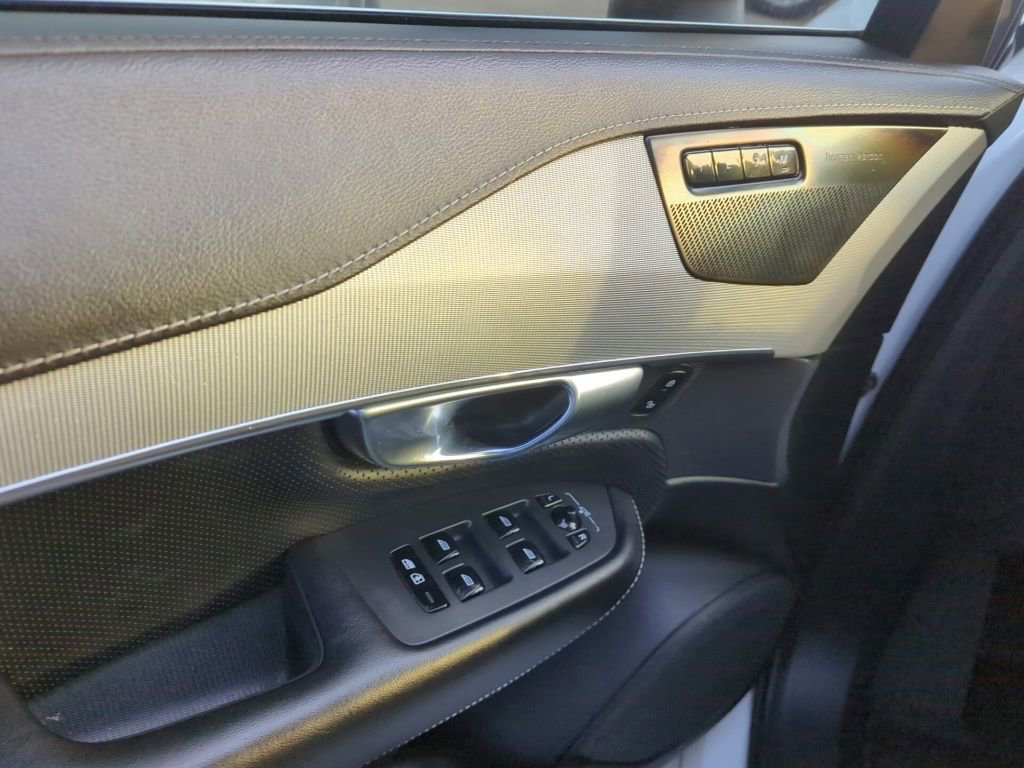 2019 Volvo Xc90 T5 R-Design