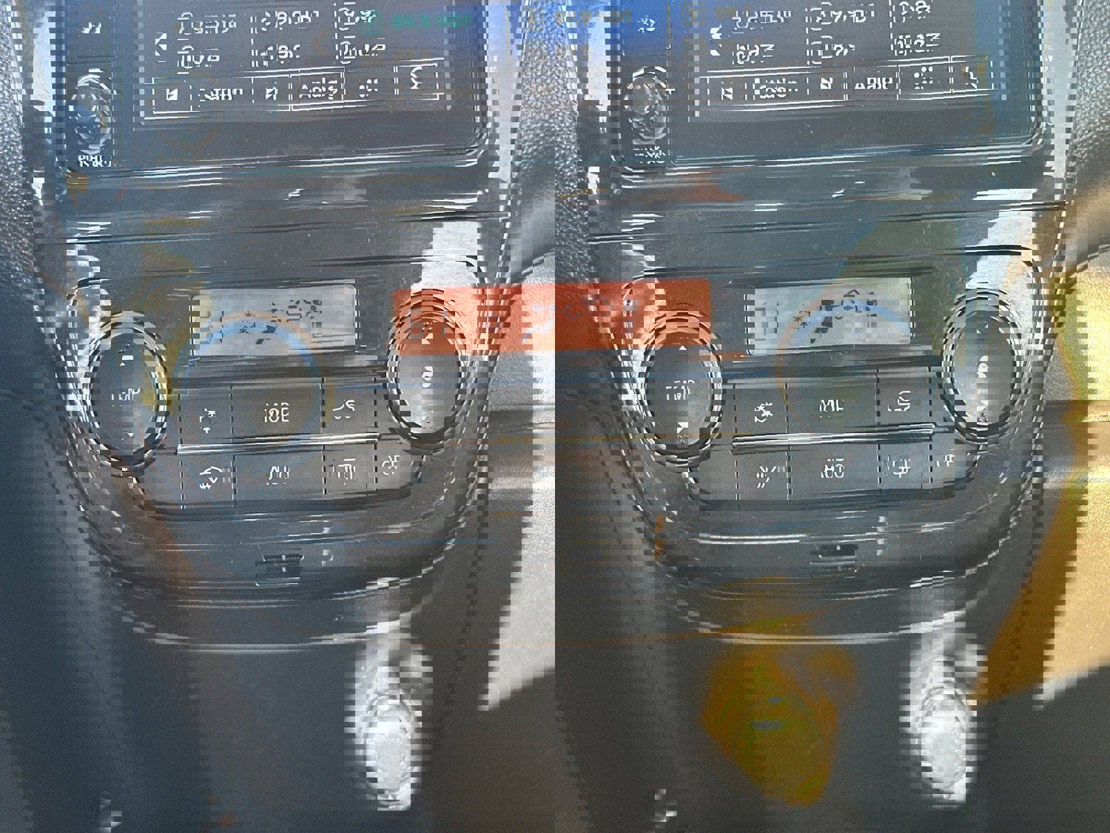 2022 Mitsubishi Mirage ES