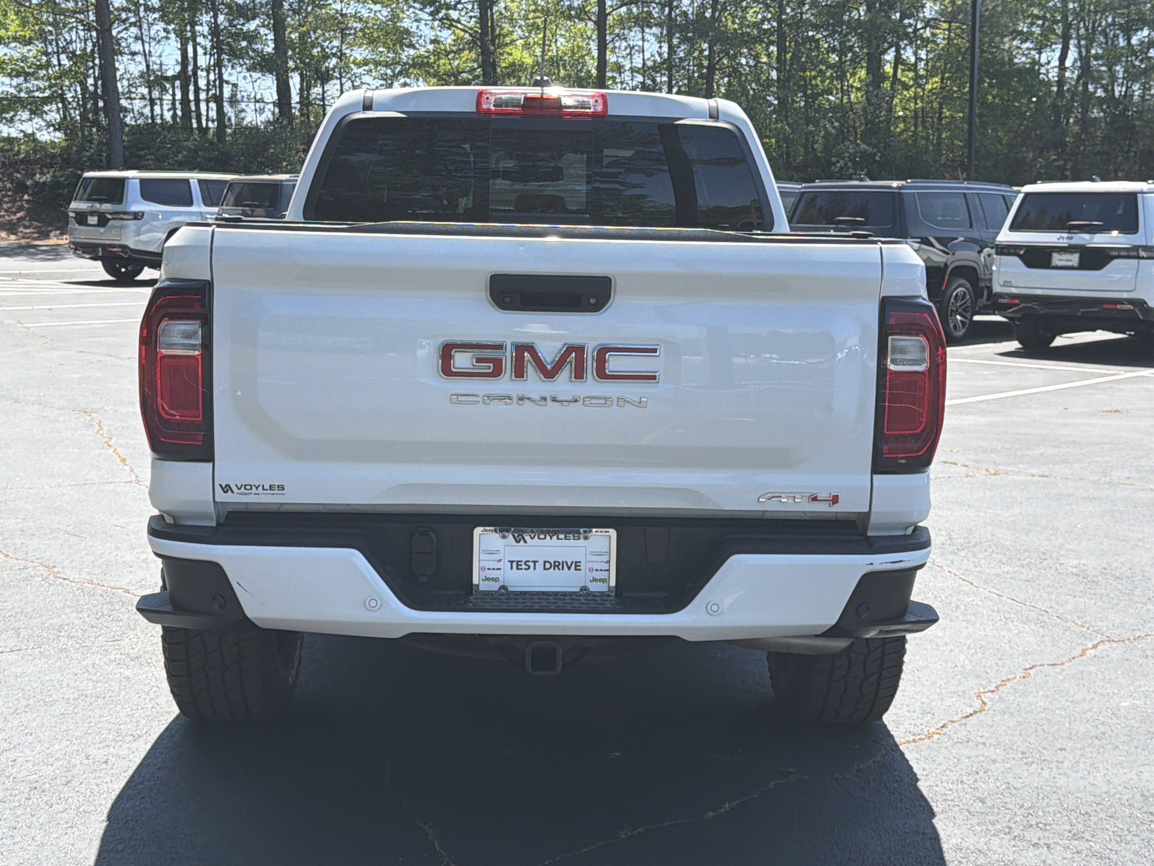 2024 GMC Canyon AT4
