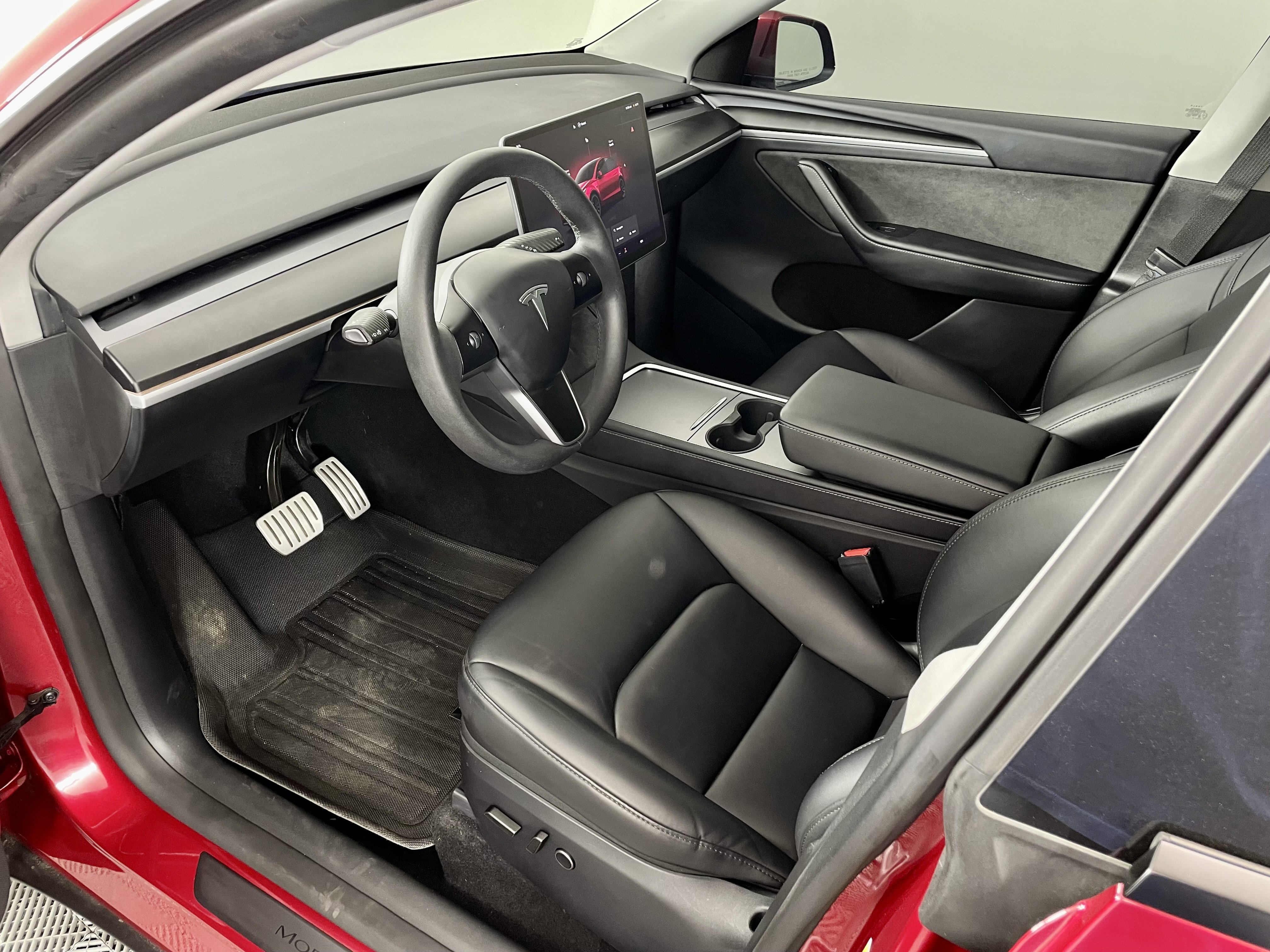 2024 Tesla Model Y Performance