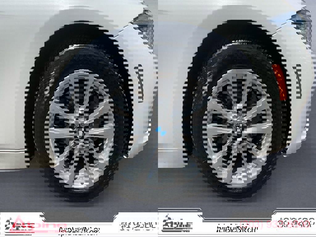 2018 BMW 320i xDrive Sedan