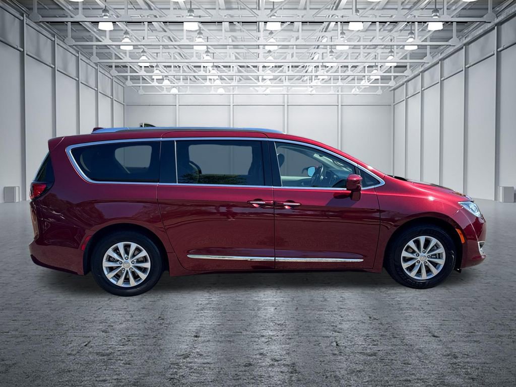 2019 Chrysler Pacifica Touring-L