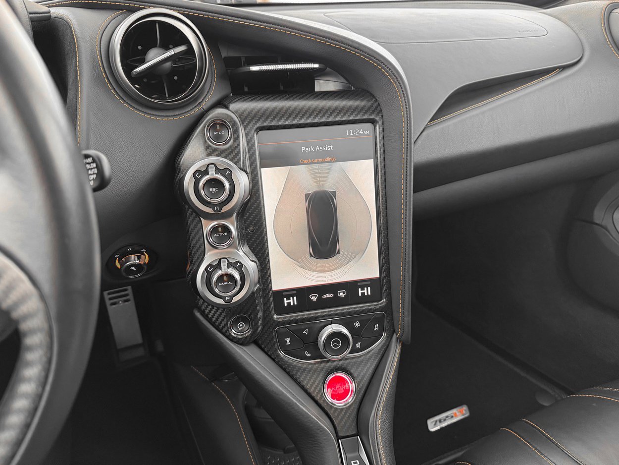 Used 2022 McLaren 765LT photo 29