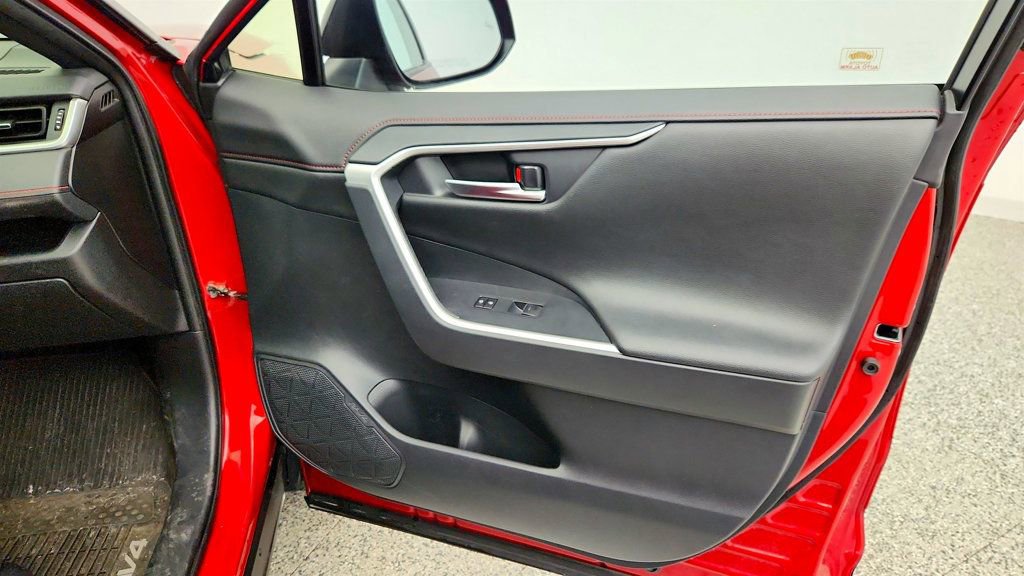 2023 Toyota RAV4 XSE