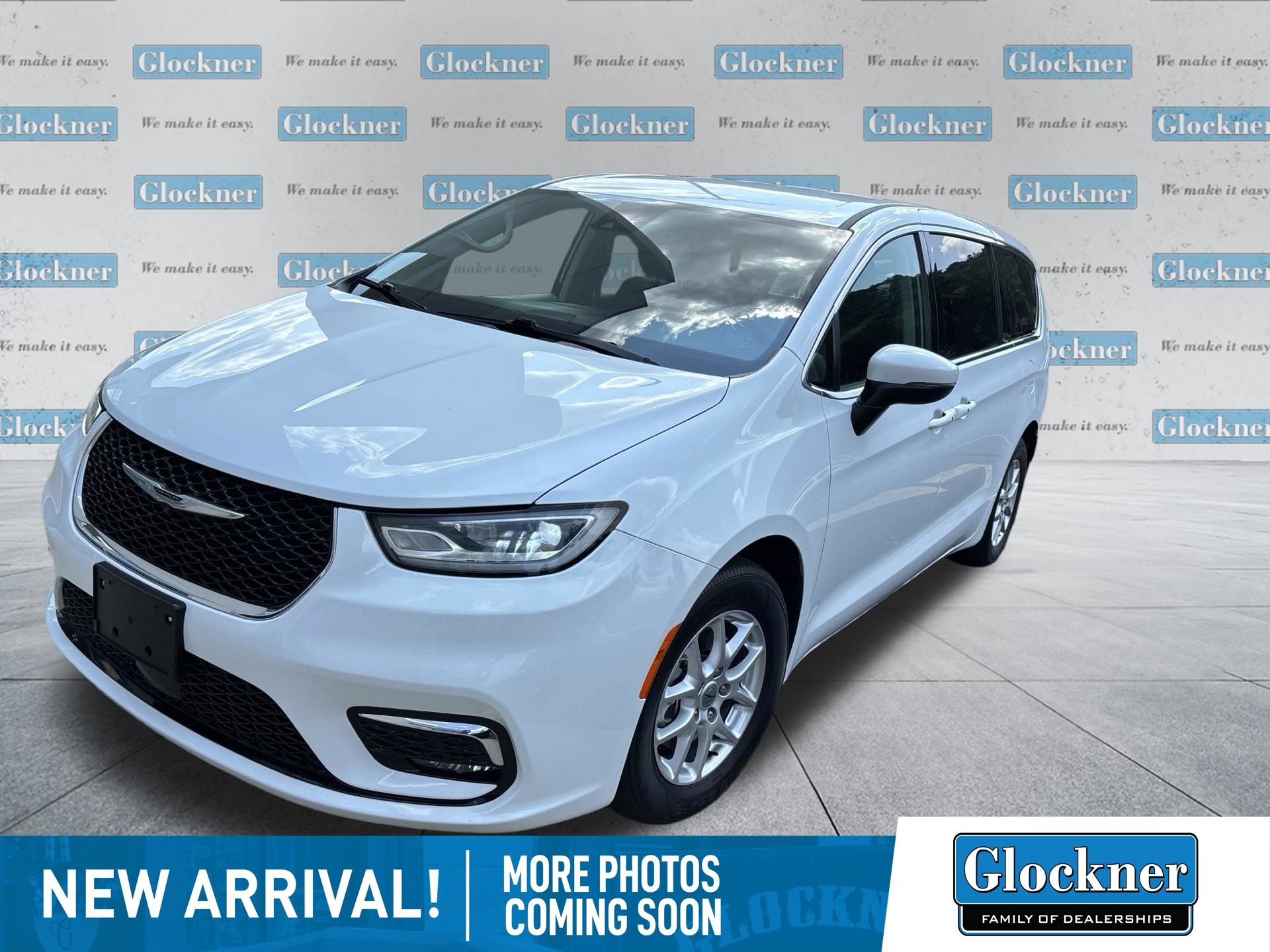 Used 2023 Chrysler Pacifica Touring-L