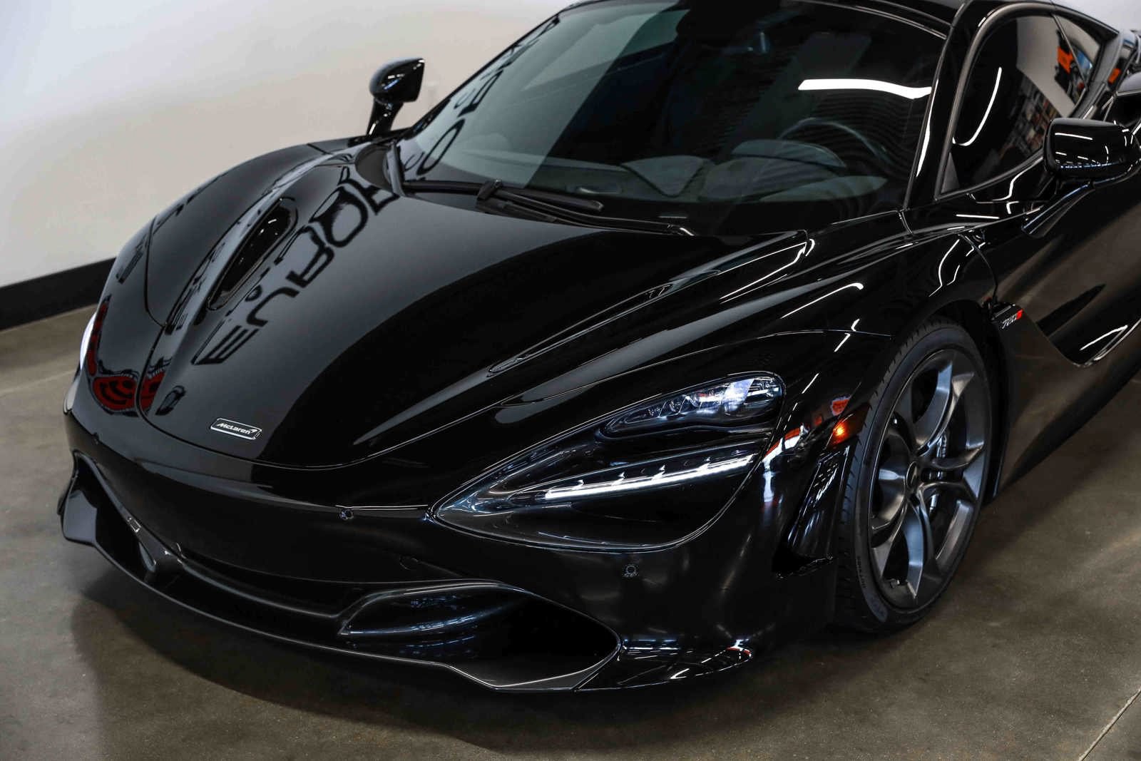 Used 2019 McLaren 720S photo 26