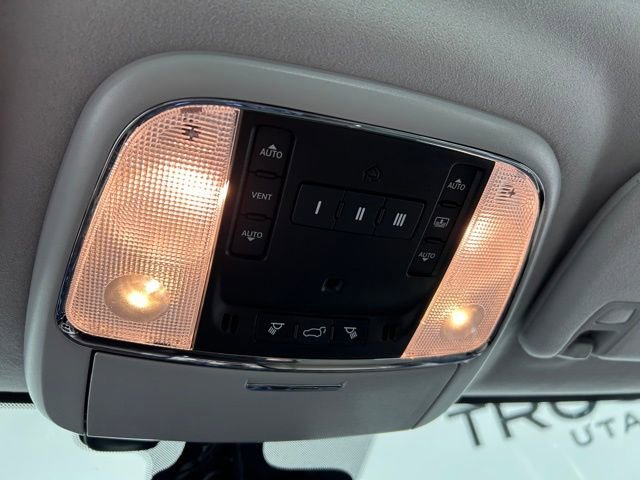 2021 Jeep Grand Cherokee Summit