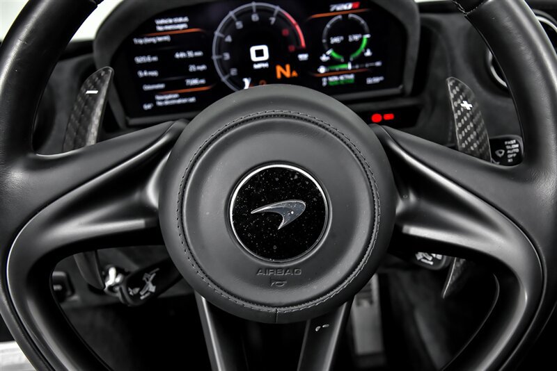 Used 2020 McLaren 720S Spider photo 23