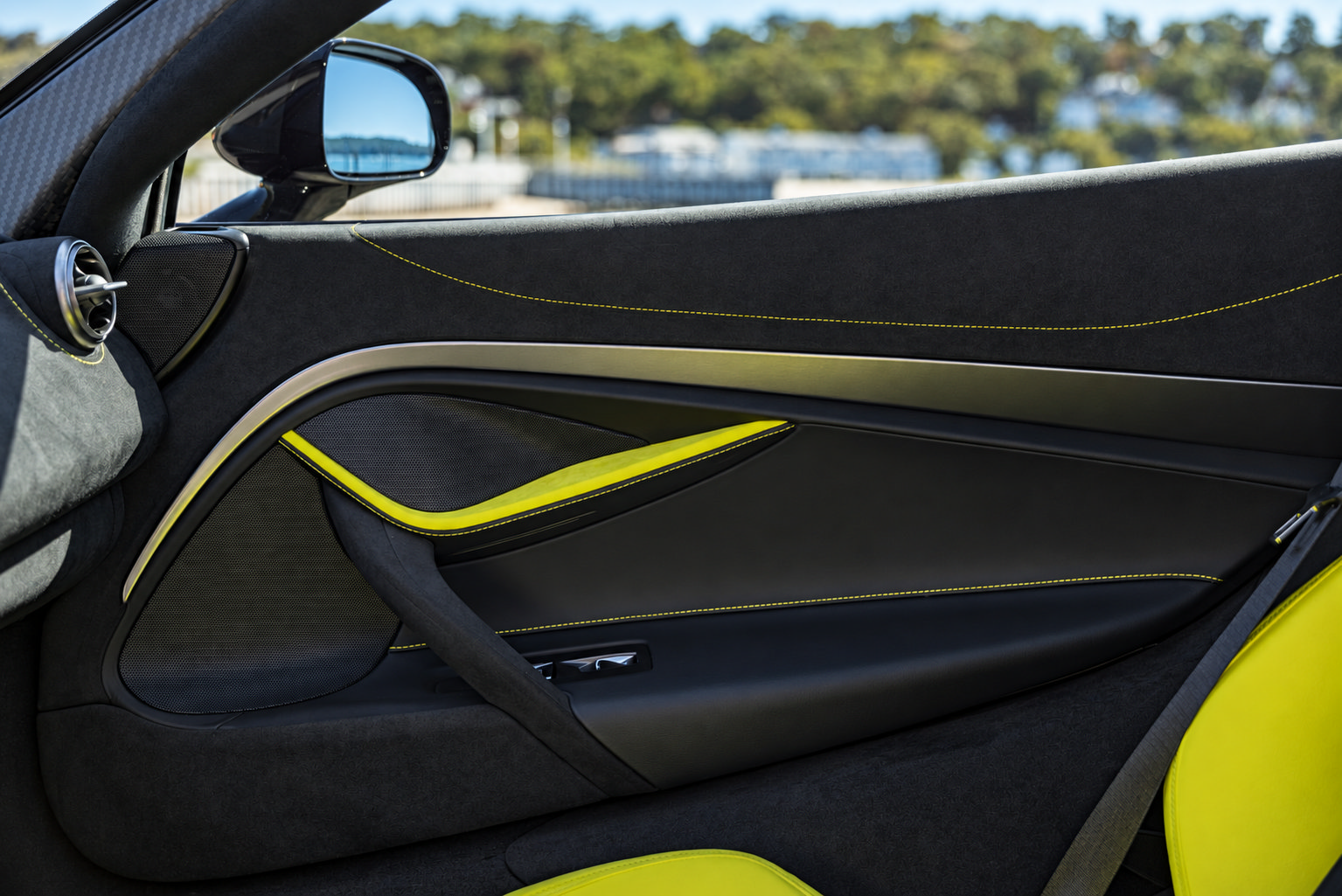 Used 2024 McLaren 750S photo 31