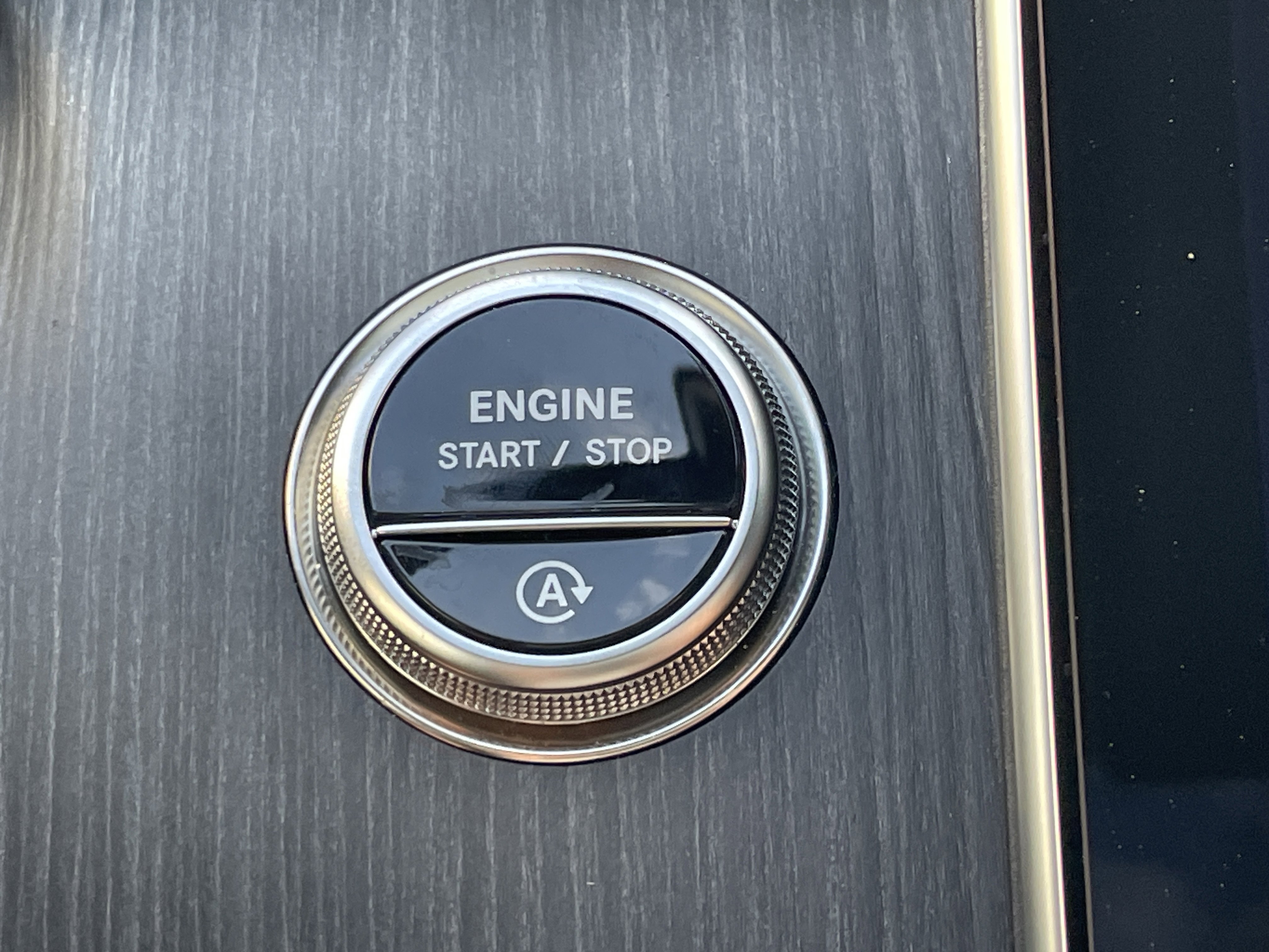 2025 Mercedes-Benz C 300 Sedan