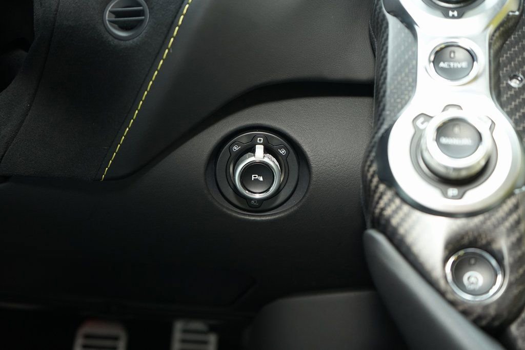 Used 2022 McLaren 720S Performance photo 31