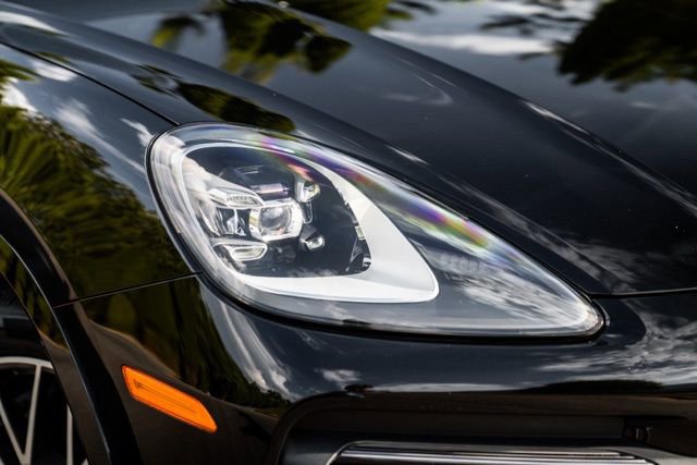 2022 Porsche Cayenne Platinum Edition