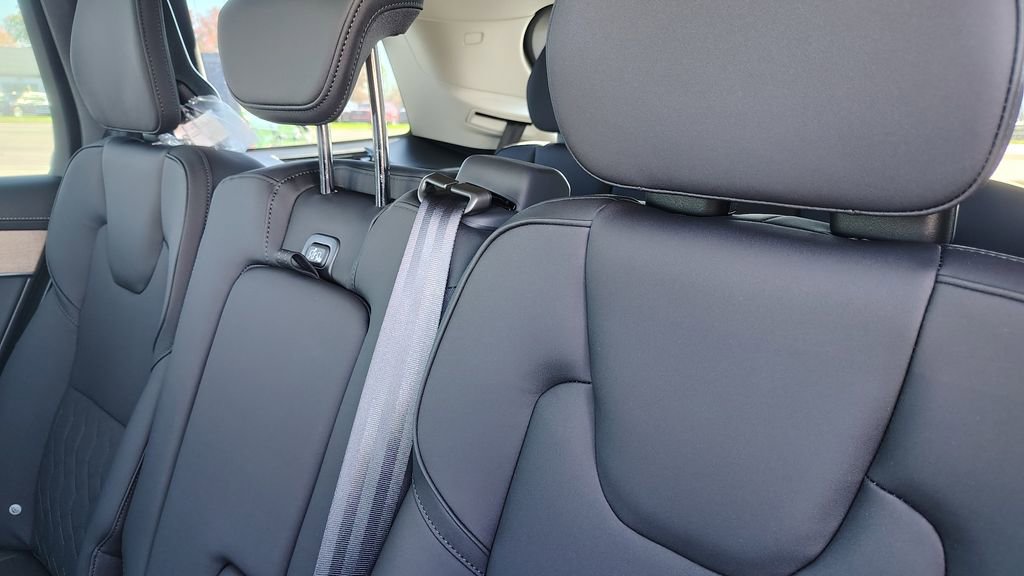 2026 Volvo Xc90 B6 Plus