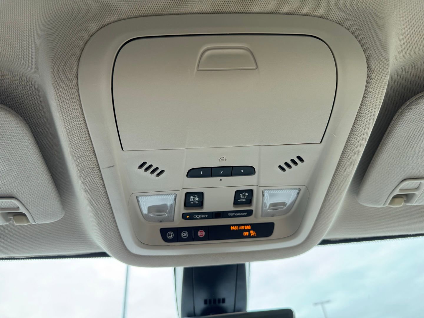 2020 GMC Acadia Denali