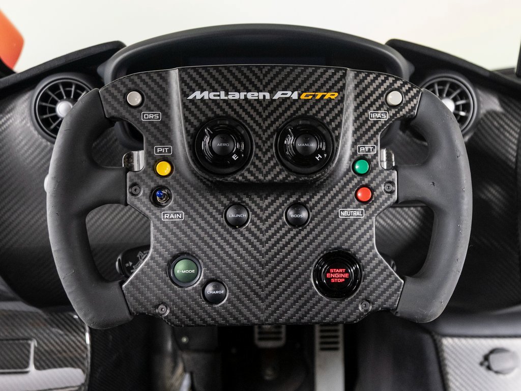 Used 2015 McLaren P1 photo 14